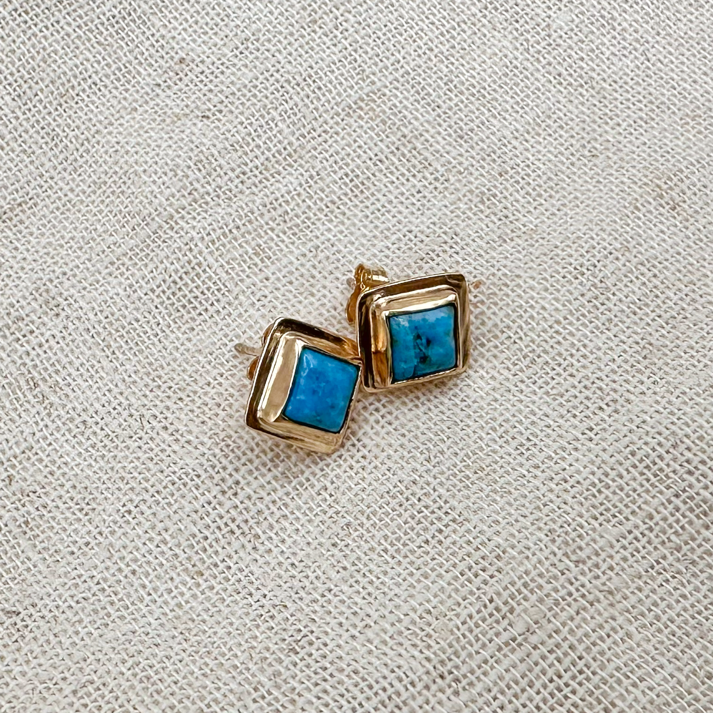 KINGMAN TURQUOISE STUD EARRINGS