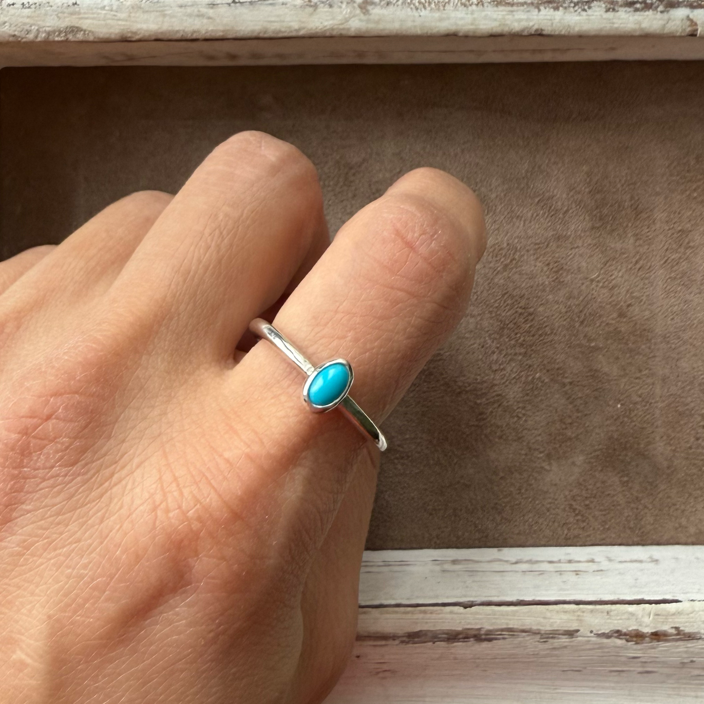 ADJUSTABLE GEM STONE STACKING RING