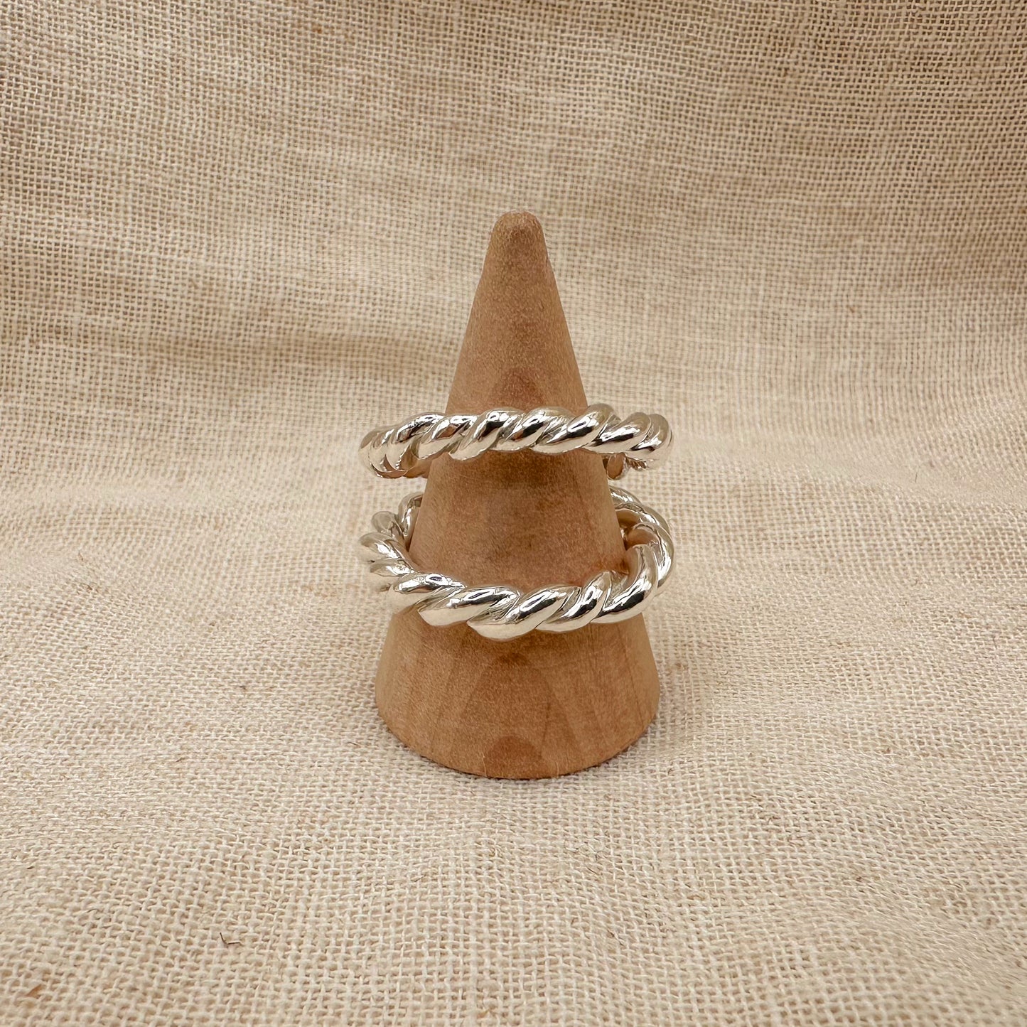 DOUBLE TWIST RING