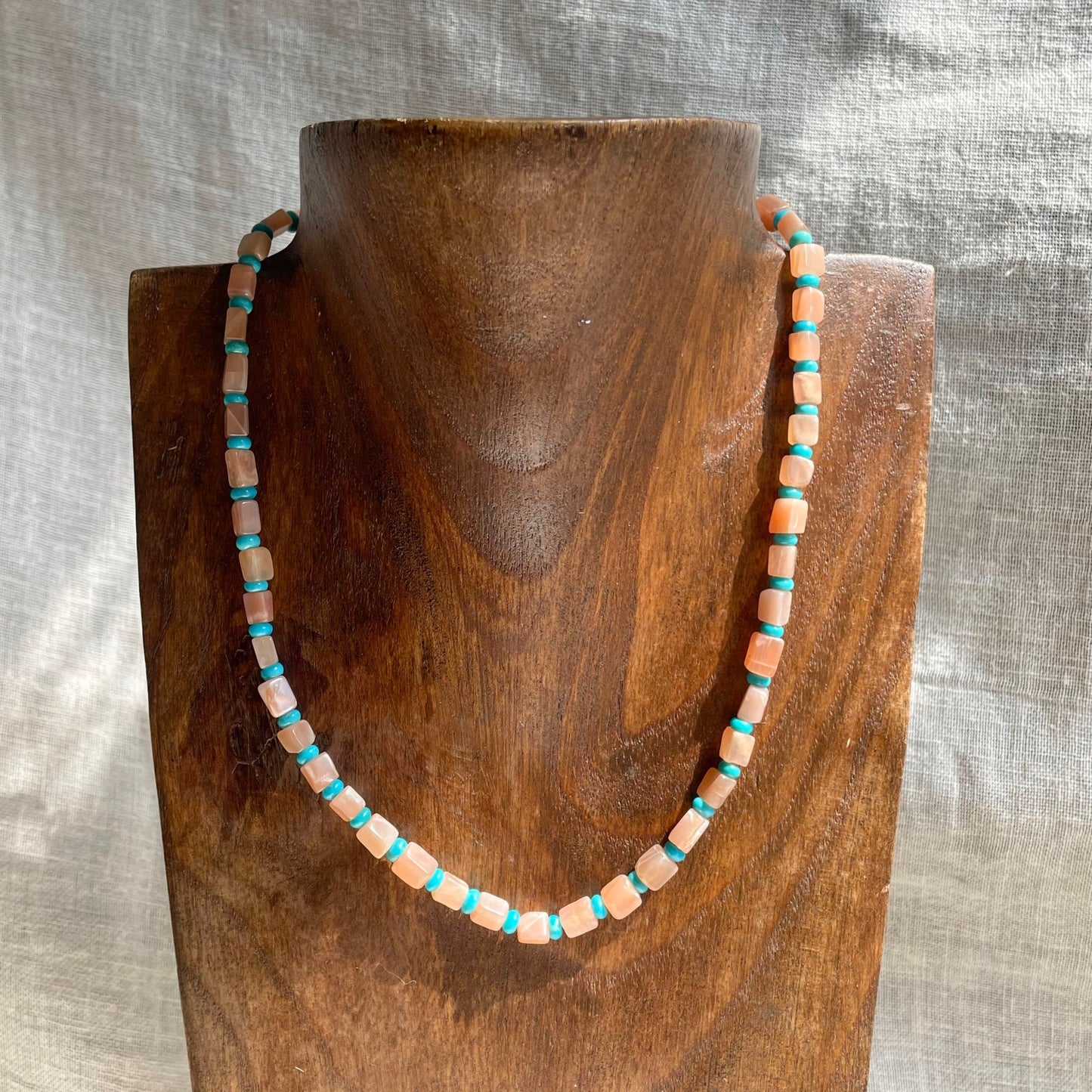GEMSTONE BEADS NECKLACE