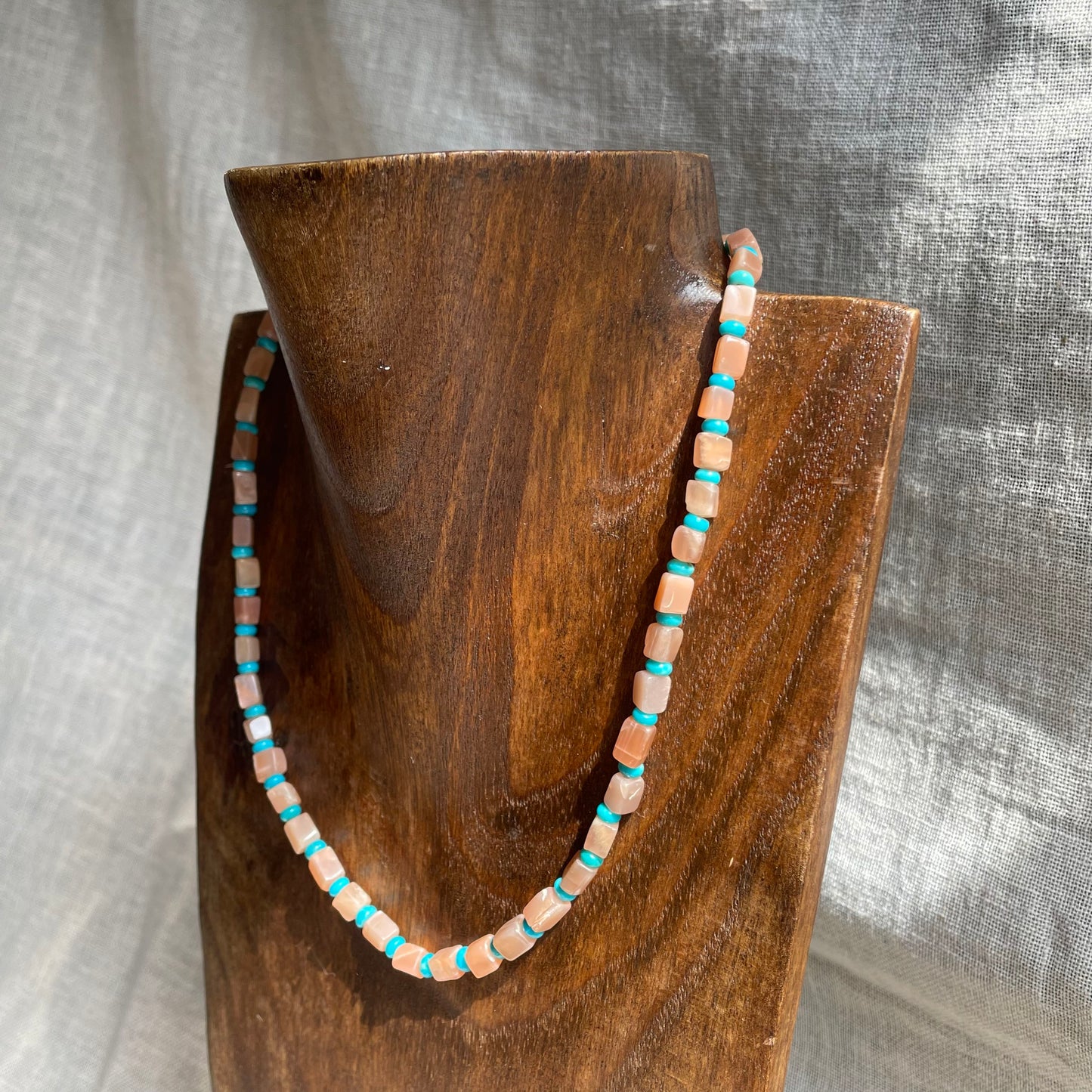 GEMSTONE BEADS NECKLACE