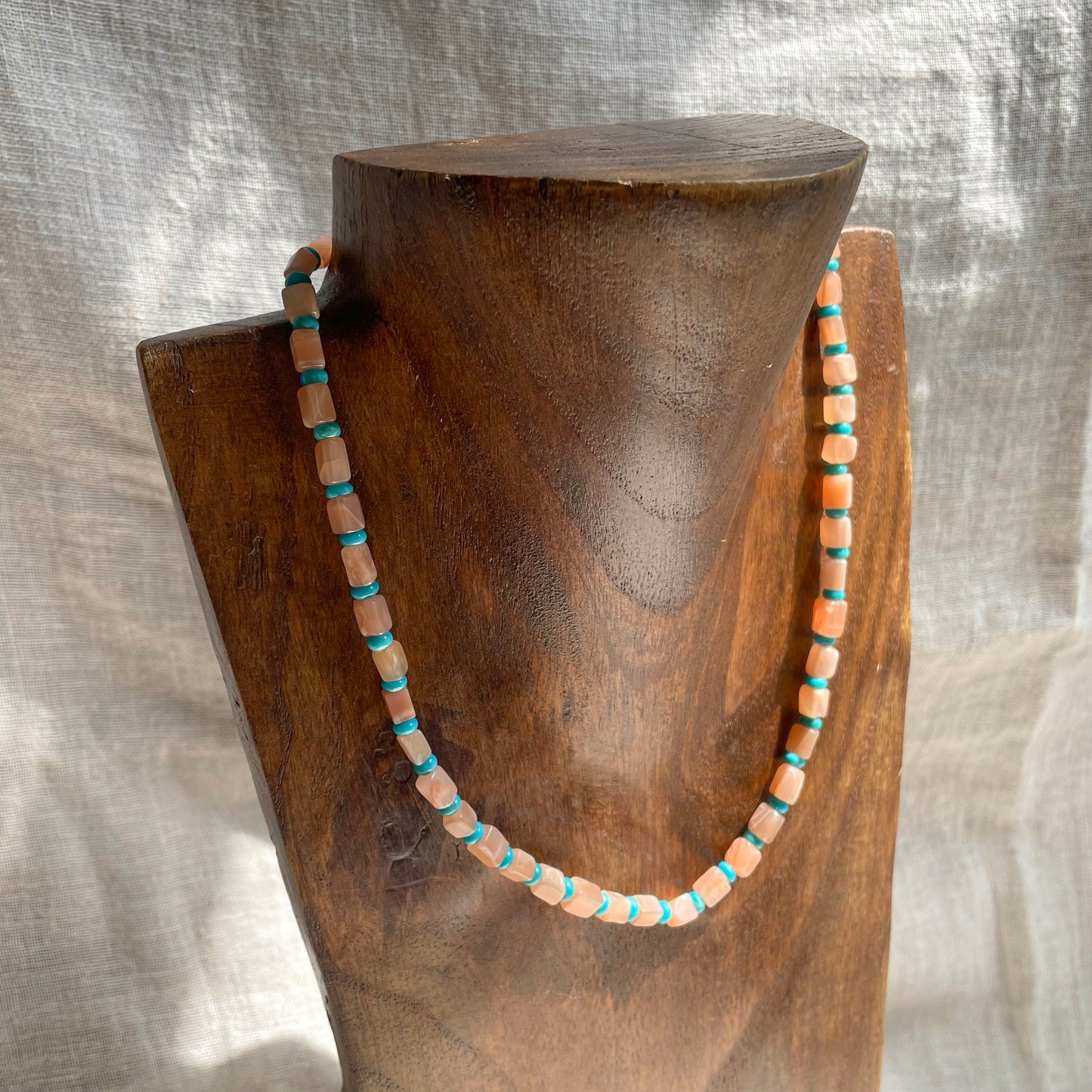 GEMSTONE BEADS NECKLACE