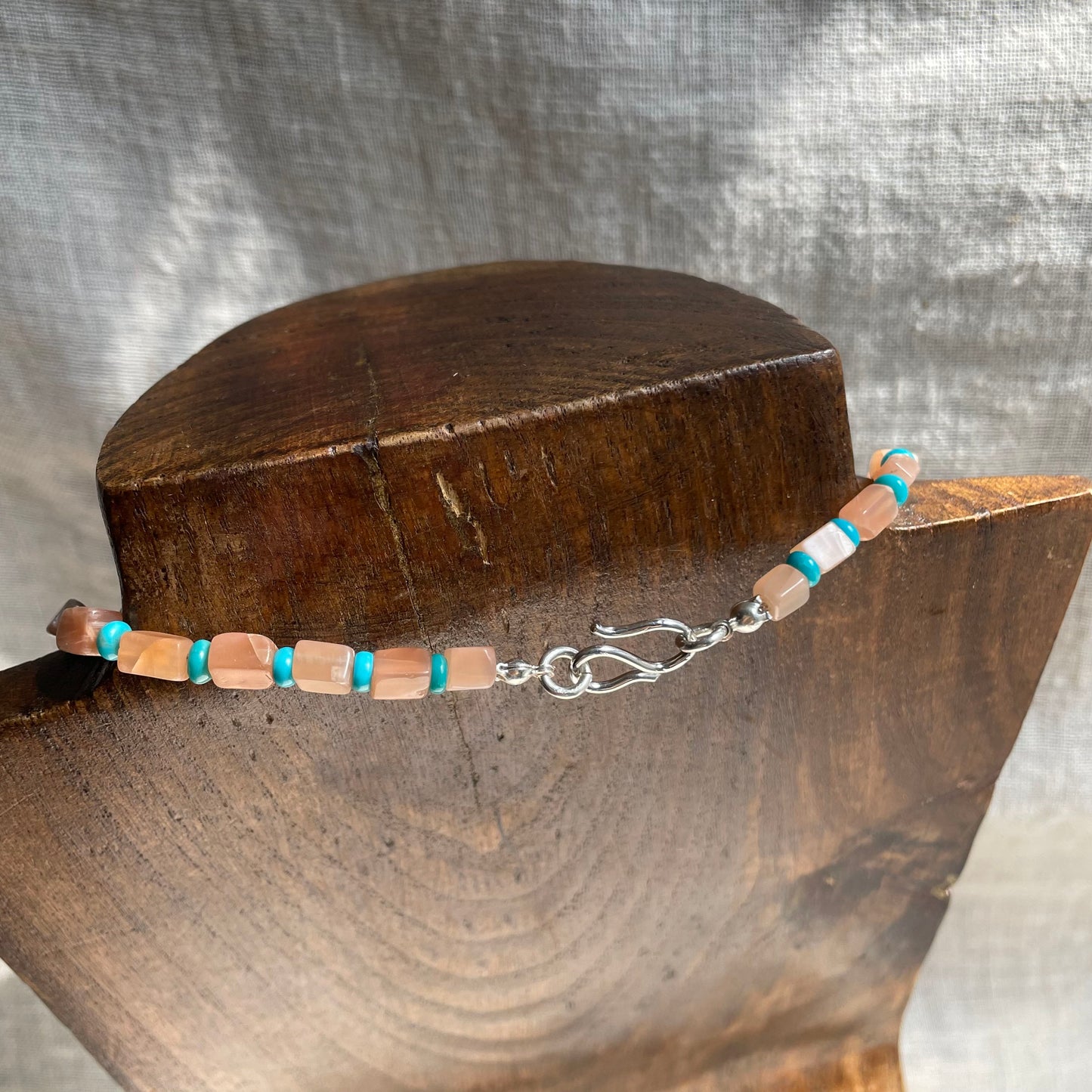 GEMSTONE BEADS NECKLACE