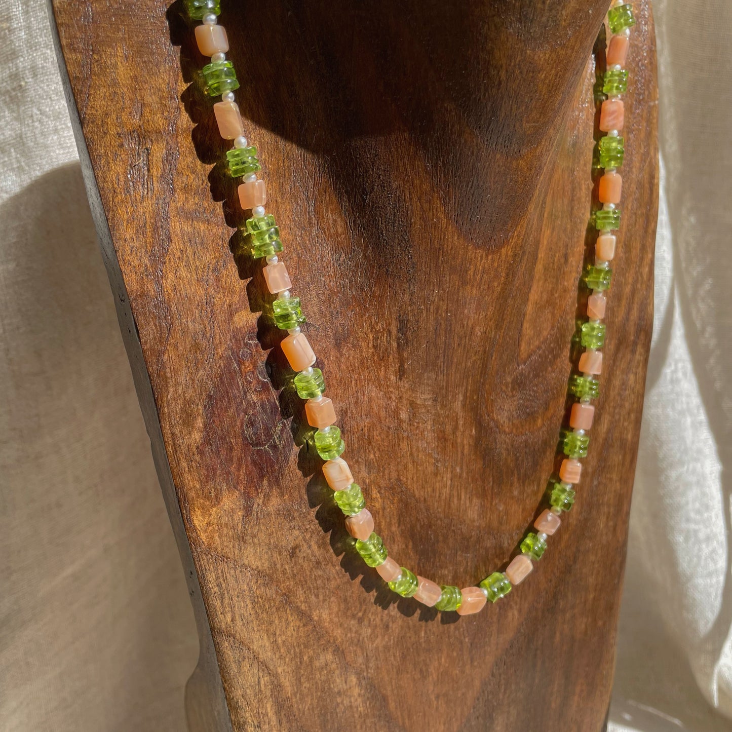 GEMSTONE BEADS NECKLACE