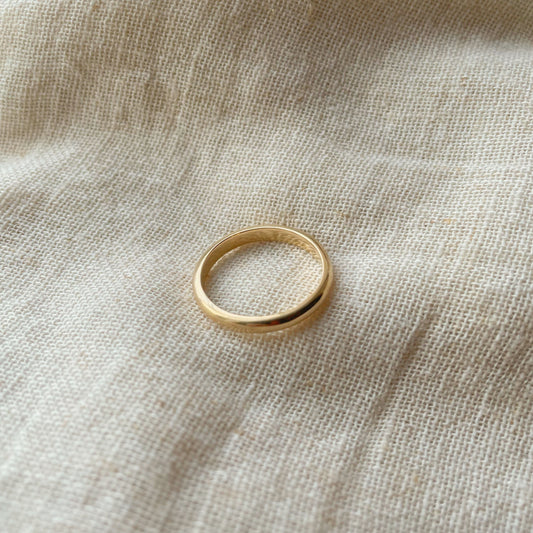 18K SOLID GOLD WEDDING BAND