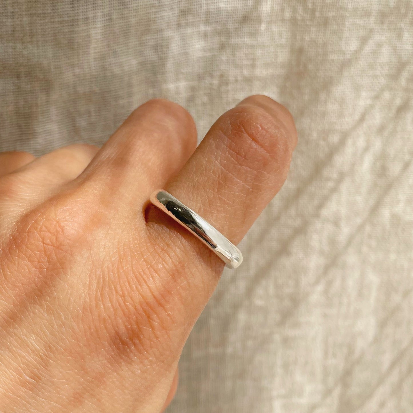 SIMPLE STACKABLE RING