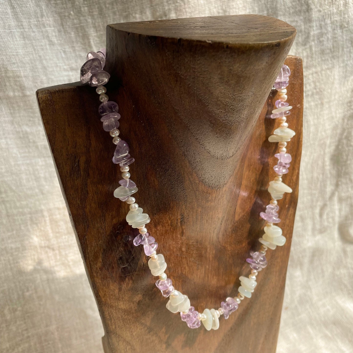 GEMSTONE BEADS NECKLACE