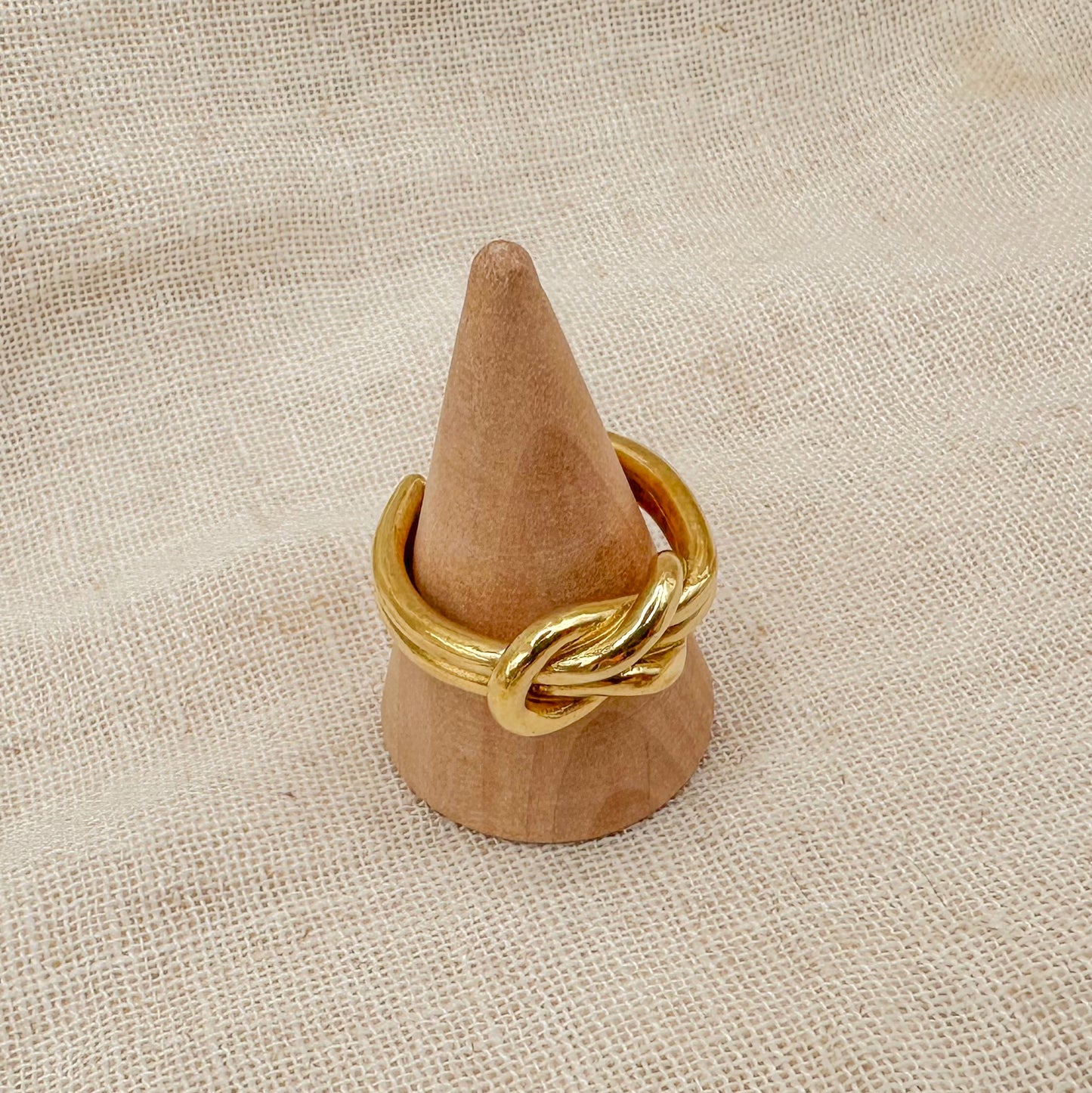 KNOT RING