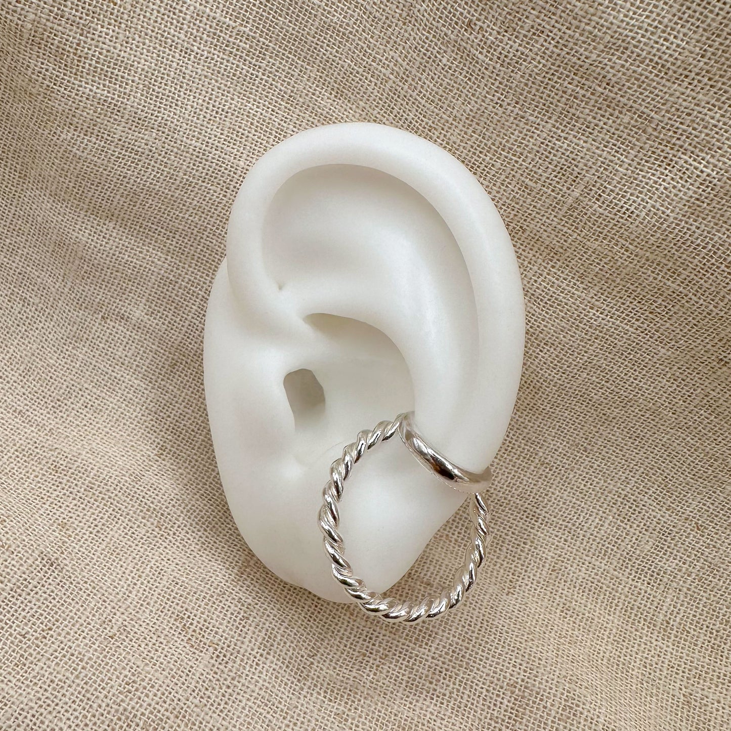 TWIST DOUBLE EAR CUFF