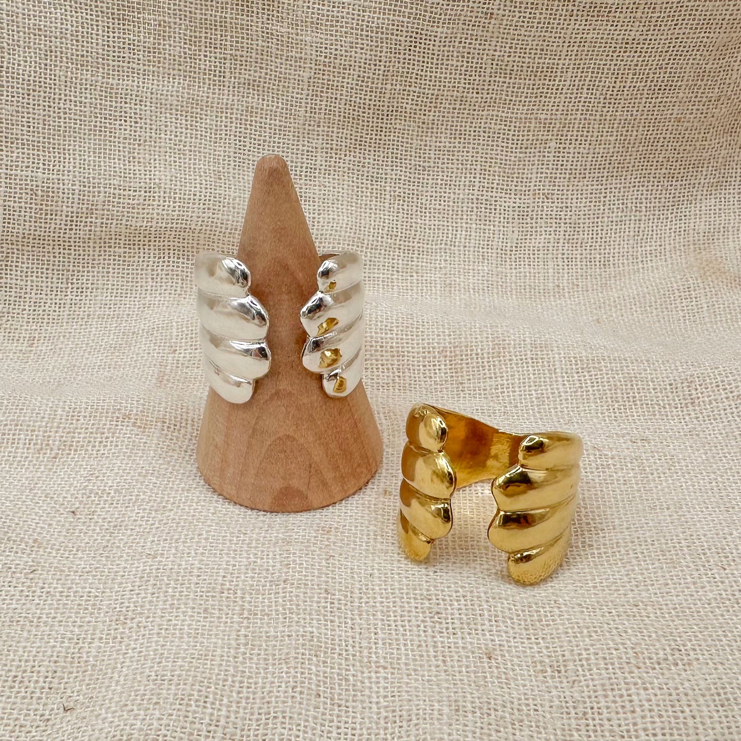 PETAL RING
