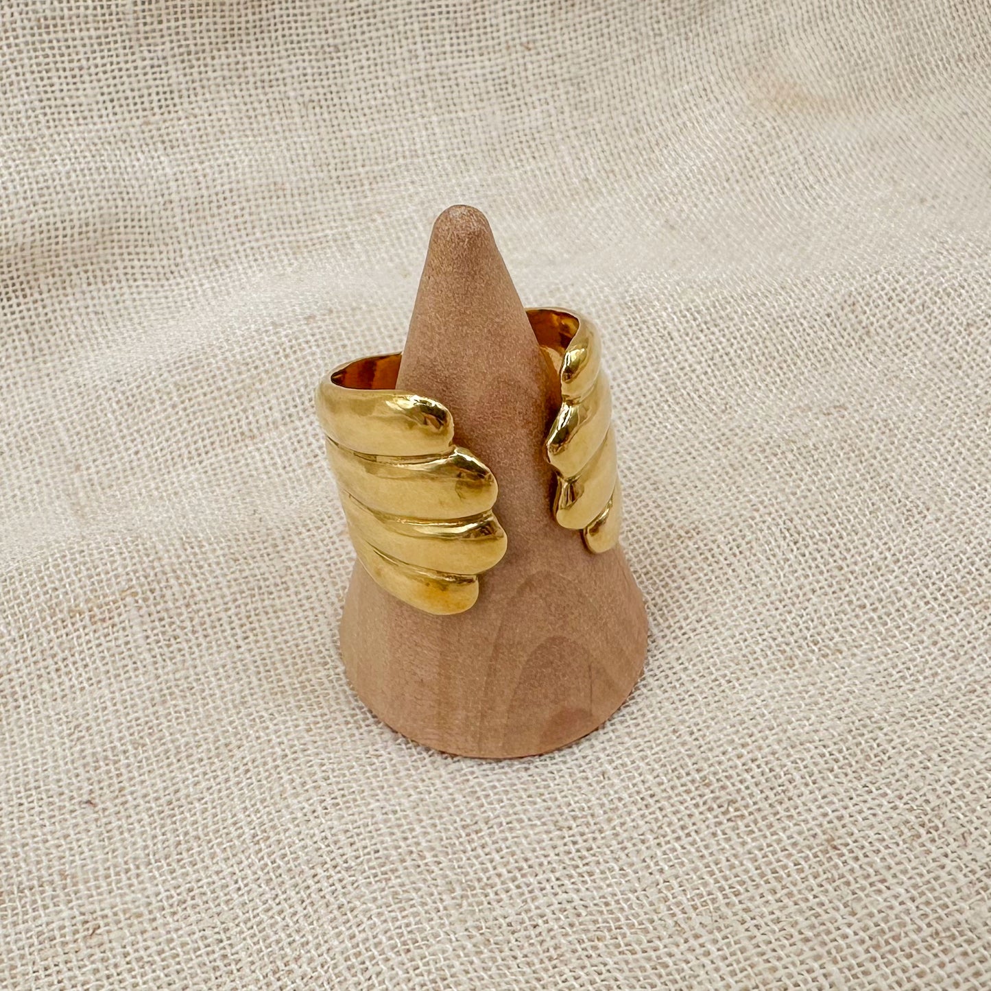 PETAL RING