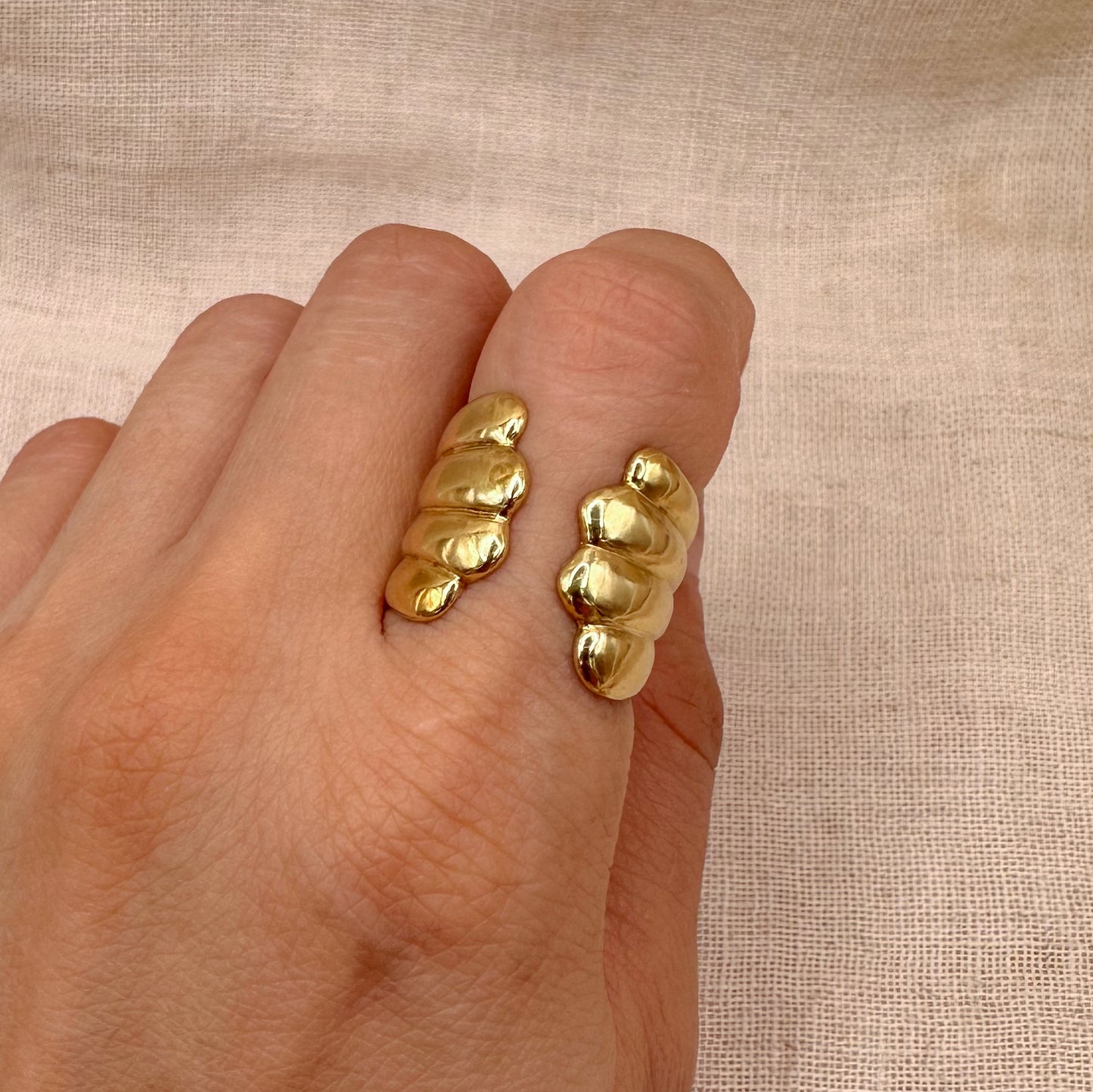 PETAL RING