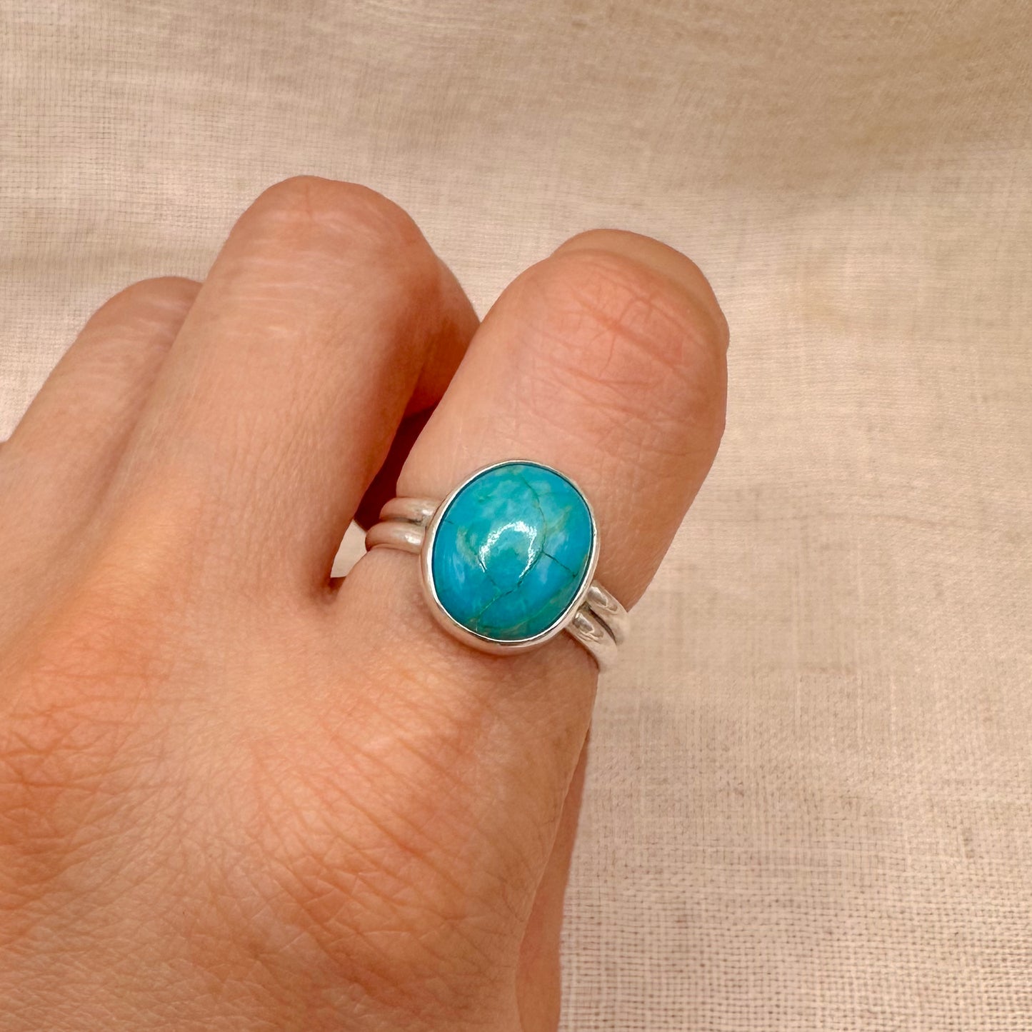 STERLING SILVER KINGMAN TURQUOISE RING