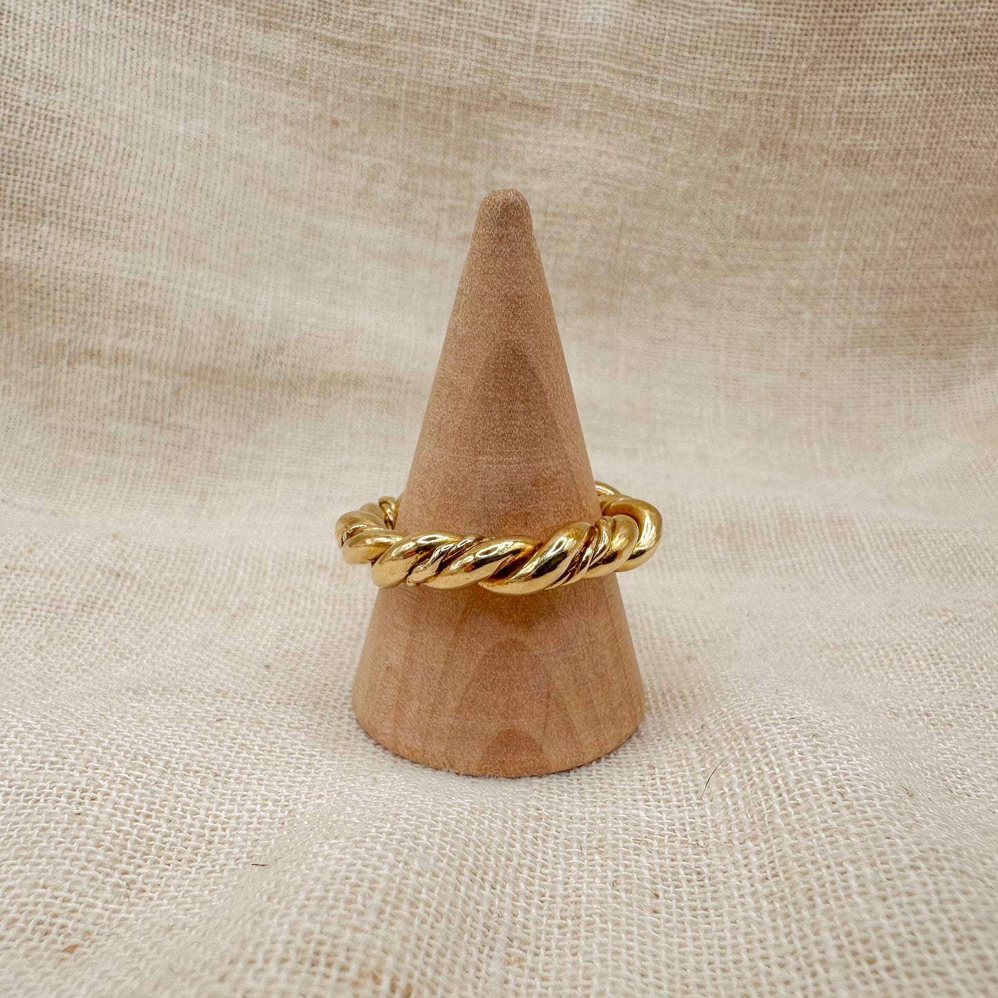 TWIST RING