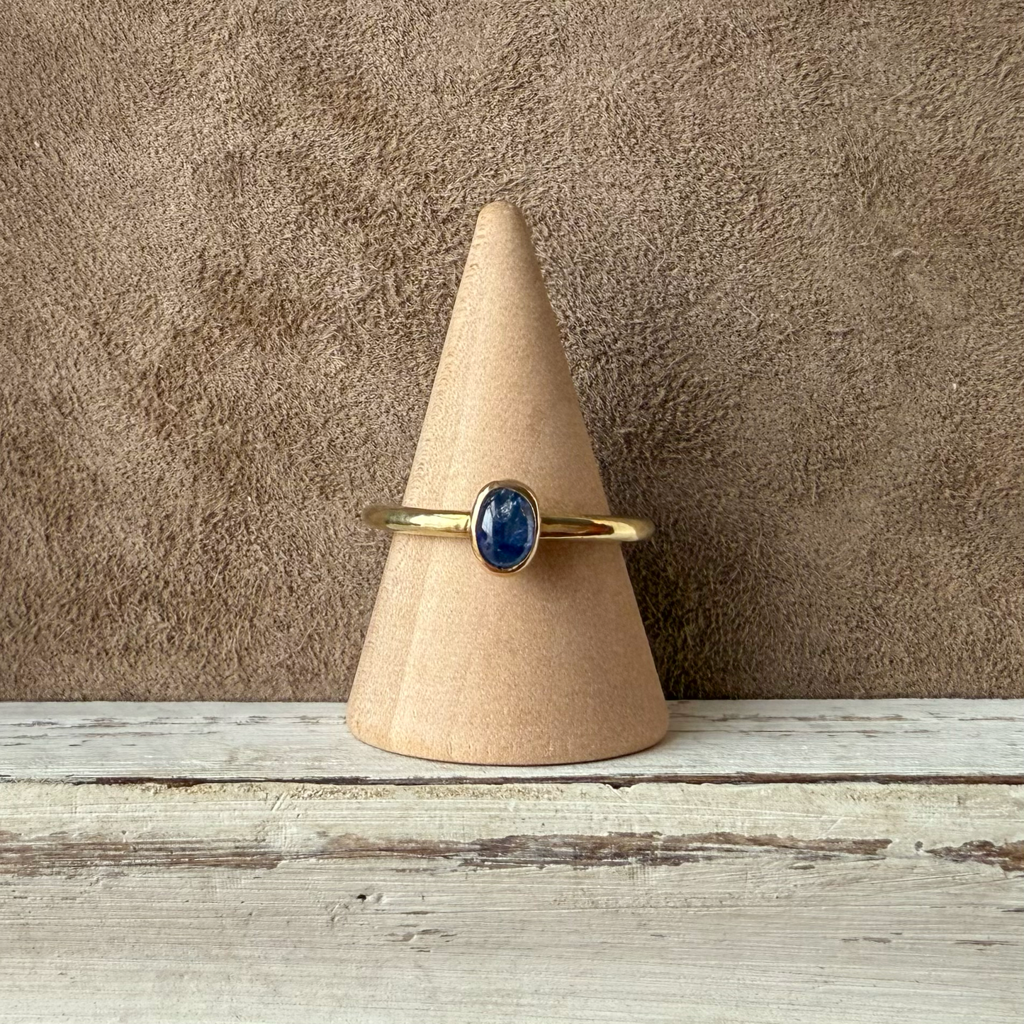 ADJUSTABLE GEM STONE STACKING RING