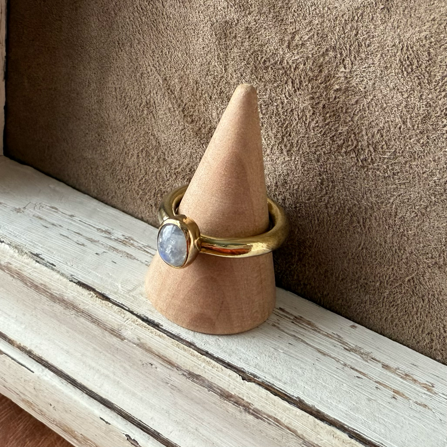 ADJUSTABLE GEM STONE STACKING RING