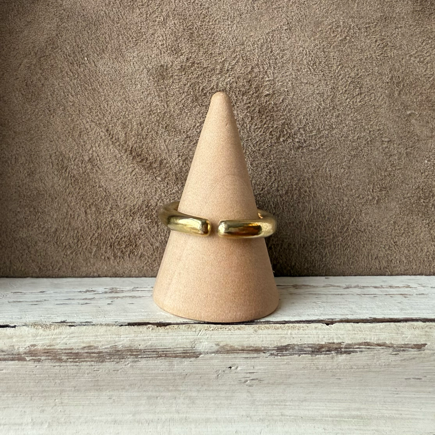 ADJUSTABLE GEM STONE STACKING RING