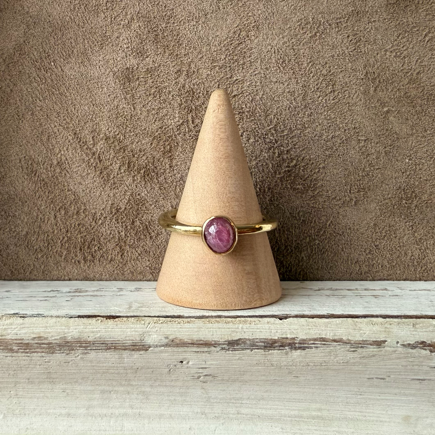 ADJUSTABLE GEM STONE STACKING RING