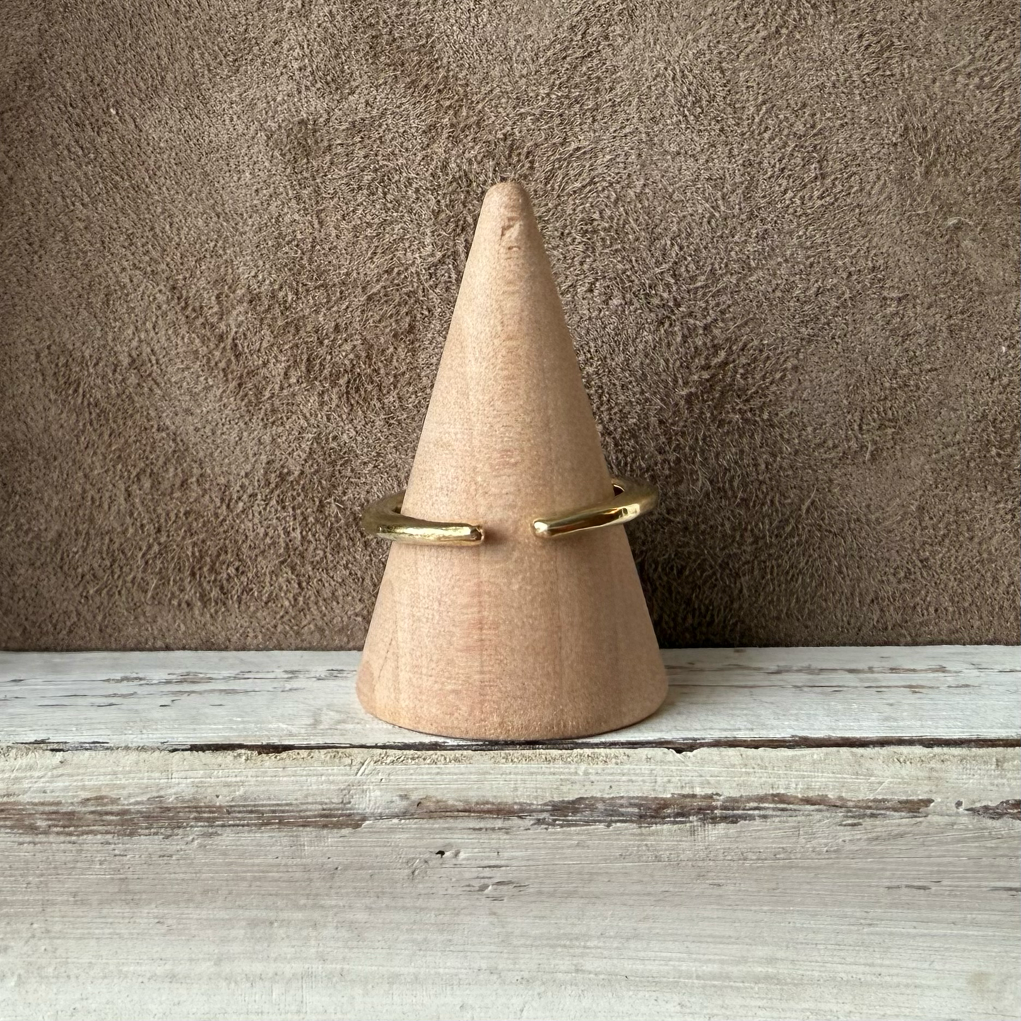 ADJUSTABLE GEM STONE STACKING RING