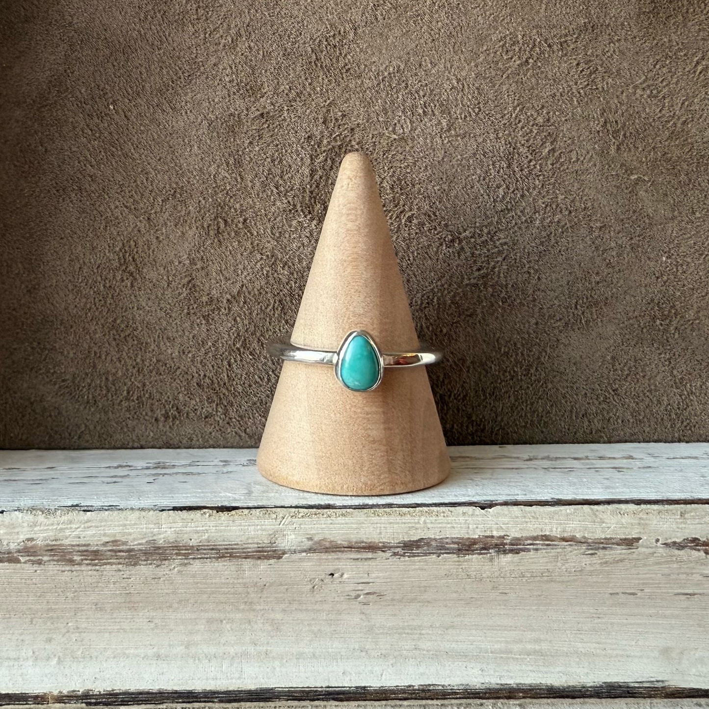ADJUSTABLE GEM STONE STACKING RING