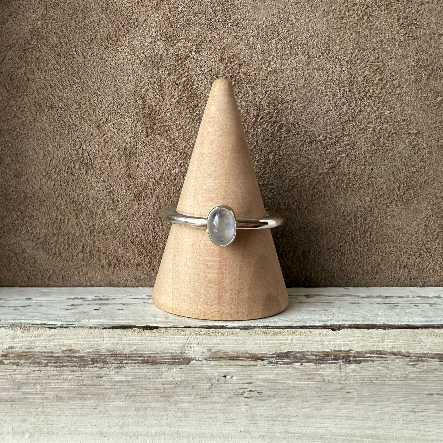 ADJUSTABLE GEM STONE STACKING RING
