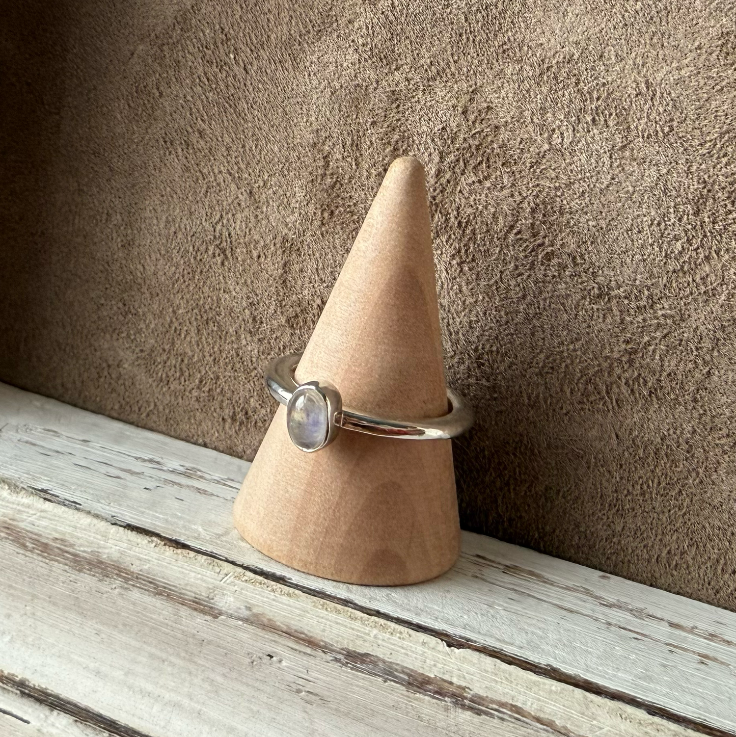 ADJUSTABLE GEM STONE STACKING RING