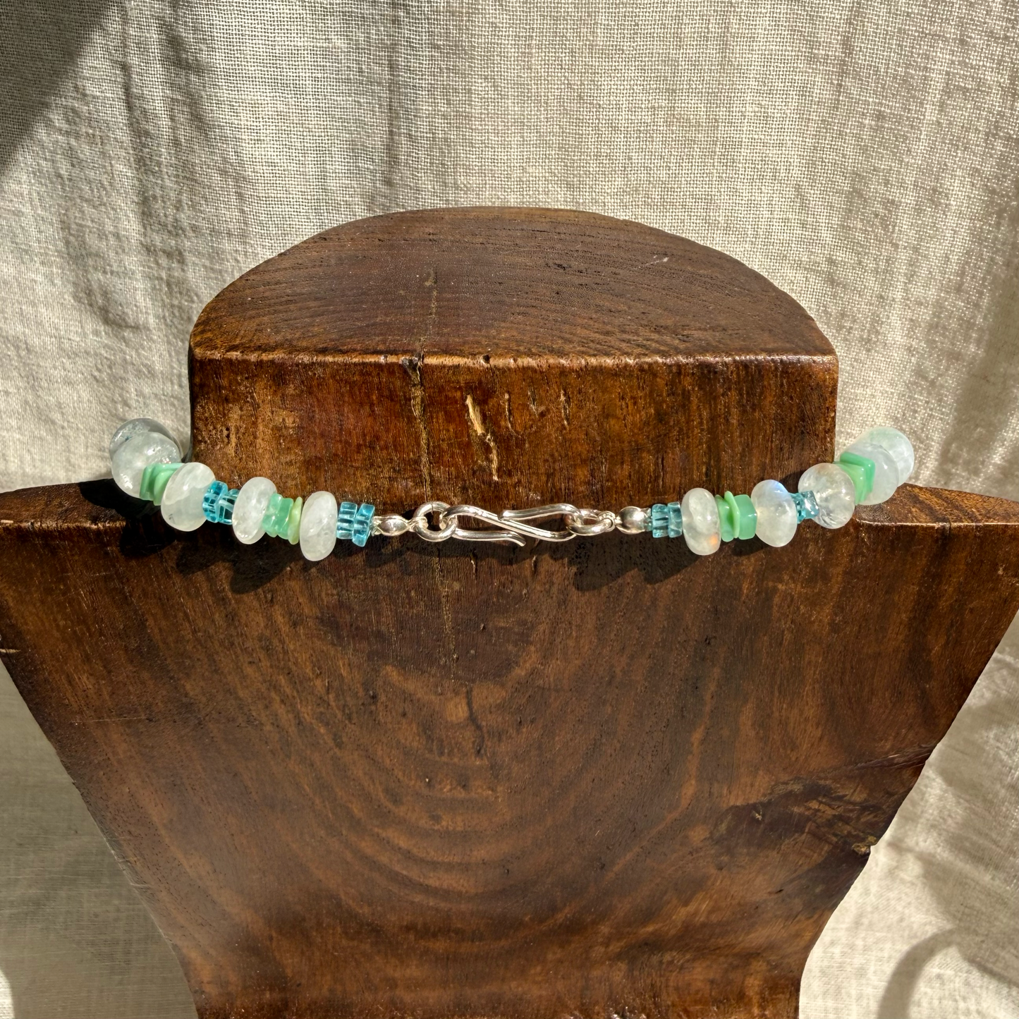 GEMSTONE BEADS NECKLACE