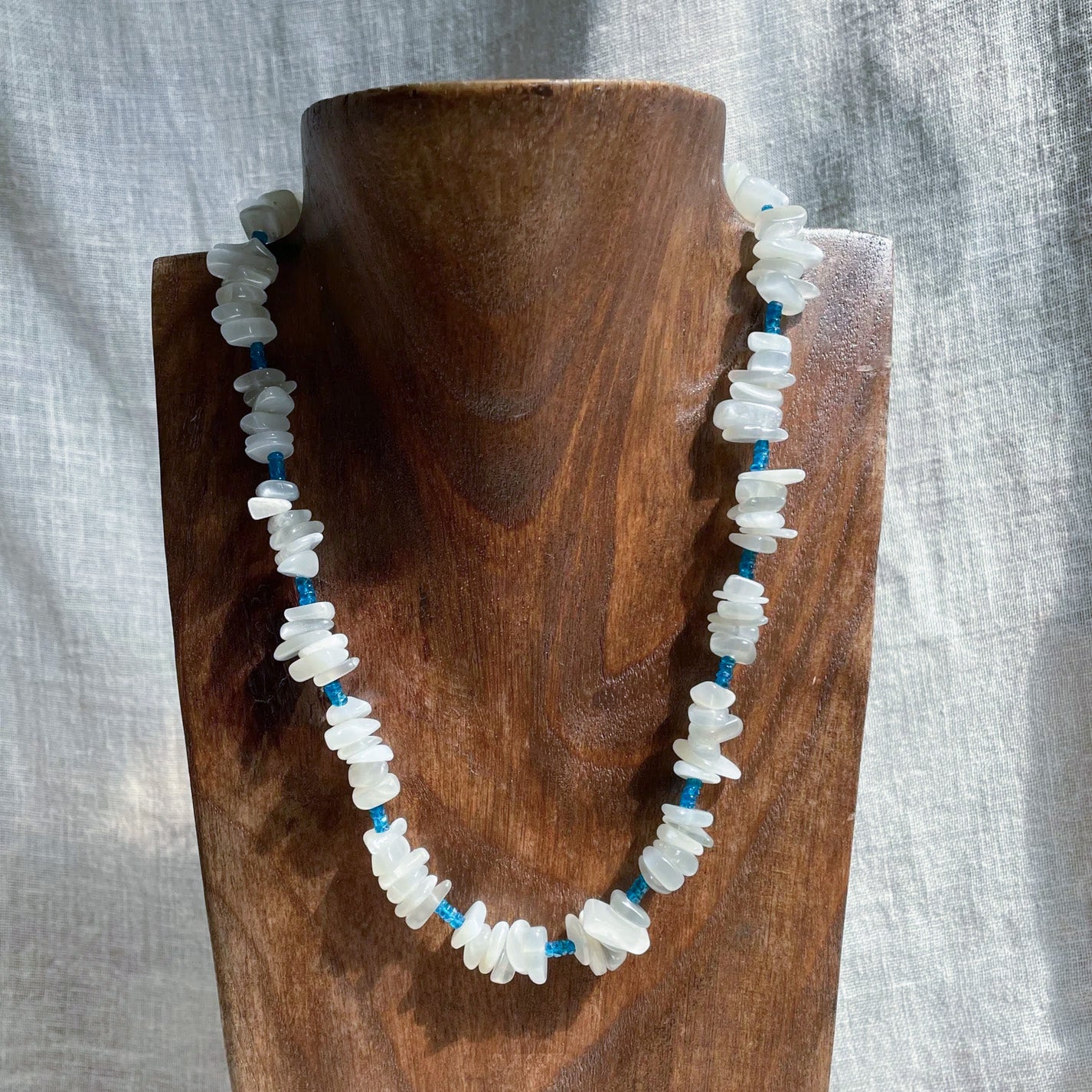 GEMSTONE BEADS NECKLACE